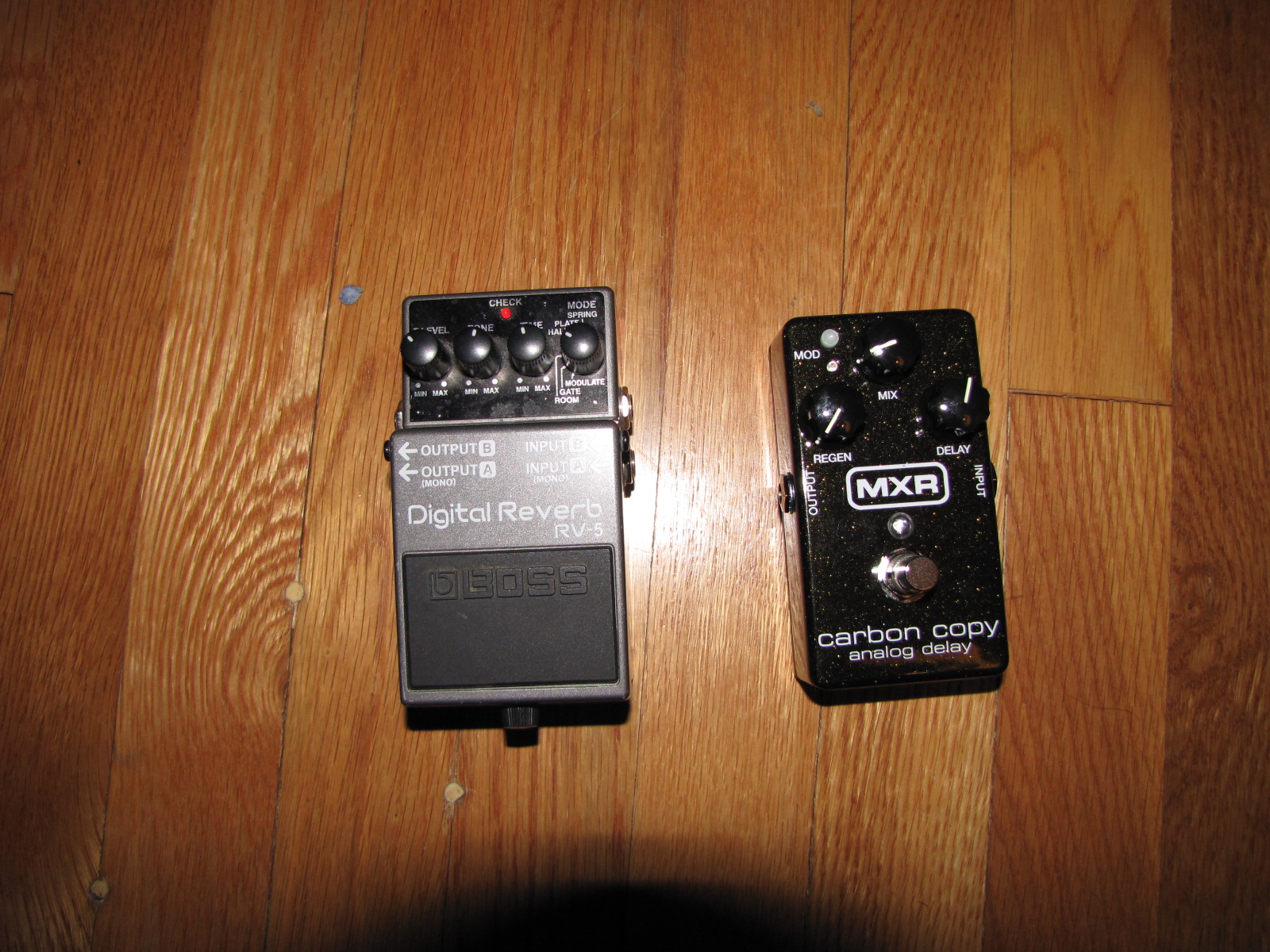 MXR Carbon Copy Deluxe Pedal Review - Guitar Space